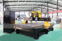 河南客戶訂購雙頭獨立雕刻機