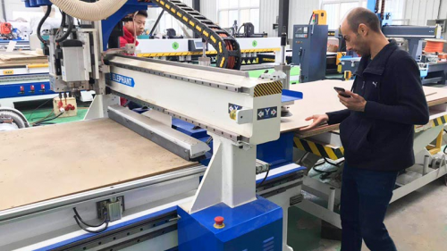 數(shù)控開料機(jī)